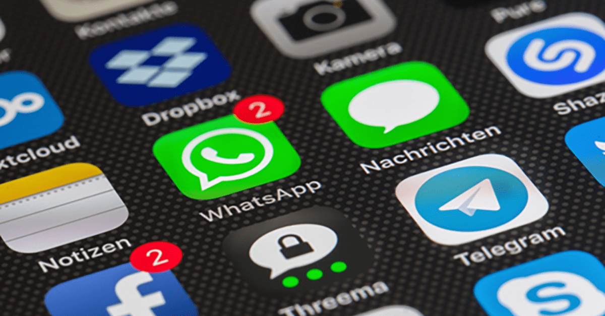 美國眾議院認定WhatsApp有資安風險,禁止安裝於所有美國眾議院的設備上。(圖/123RF)