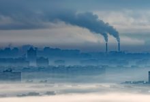 空氣汙染不只影響呼吸系統 研究證實會加劇骨質疏鬆。示意圖／123RF