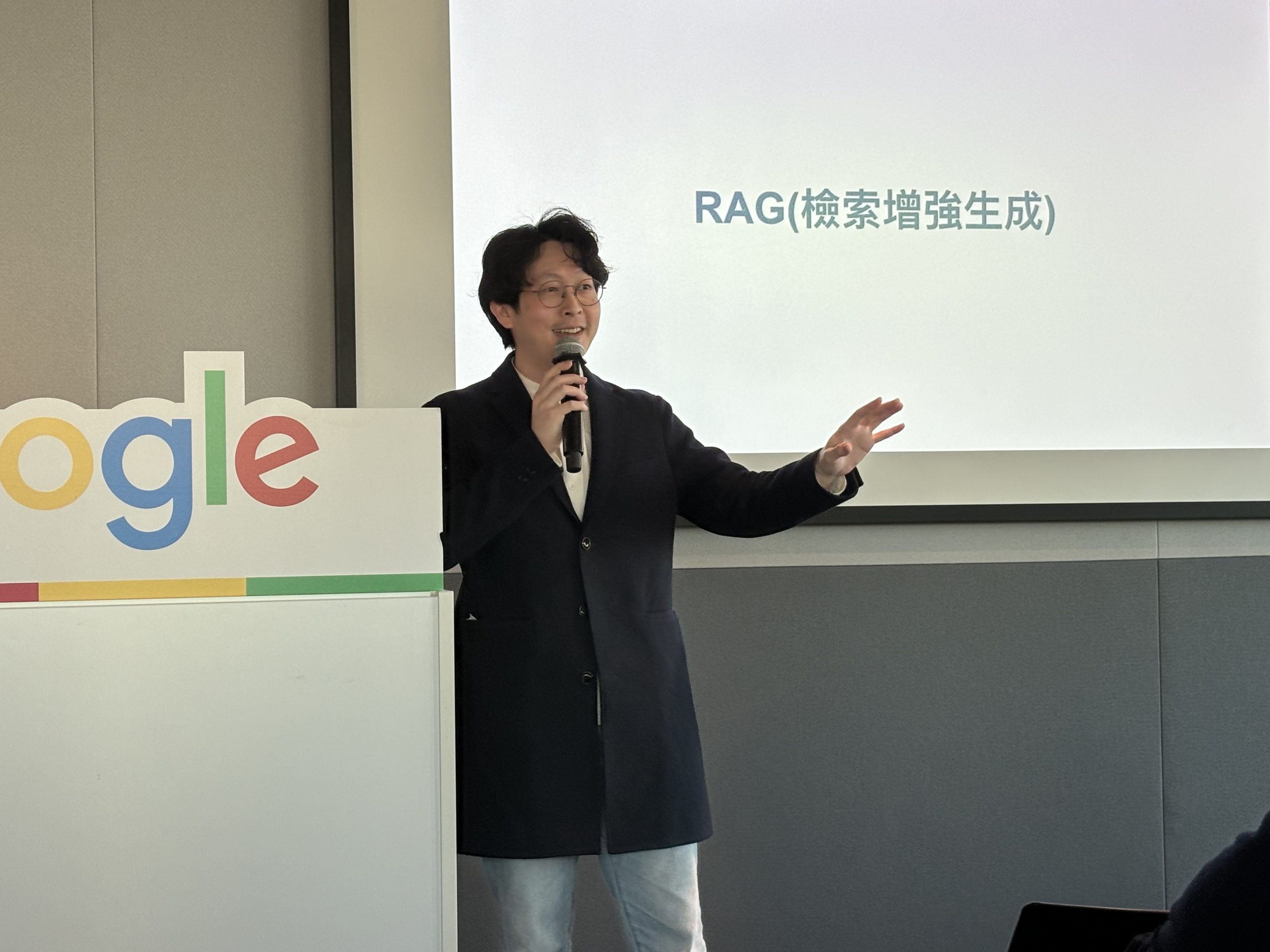 cacaFly 雲端智能中心技術副總吳振和 1 scaled