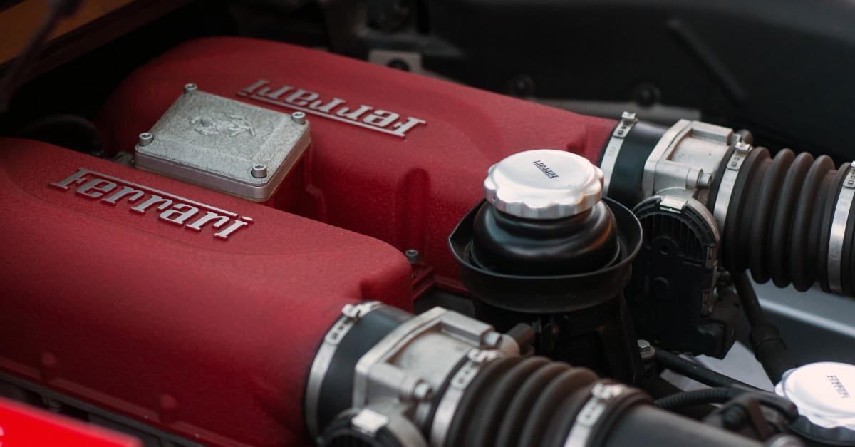 V8 Ferrari engine