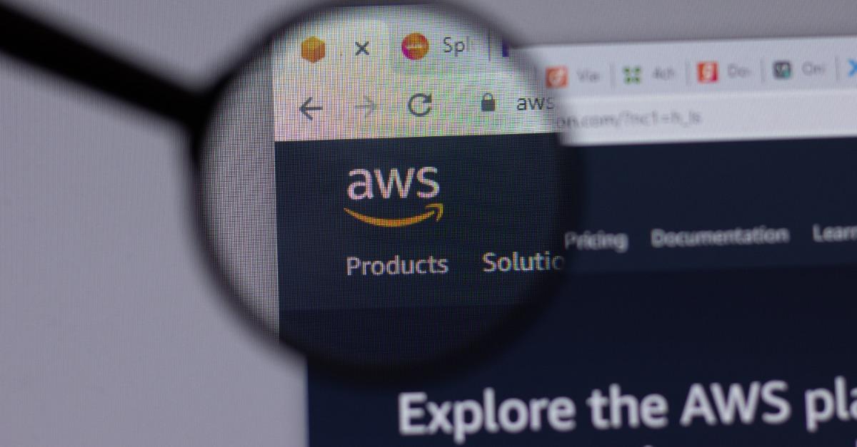亞馬遜(Amazon)於2月7日發布最新財報,其中雲端運算業務(AWS)的營收未能達到市場預期,導致股價單日下跌4%,市值蒸發近1000億美元。