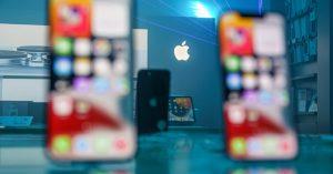 蘋果 (AAPL-US) 在 AI 訓練的支出上有所保留，專注在應用上，可能成為 AI 時代的大贏家。