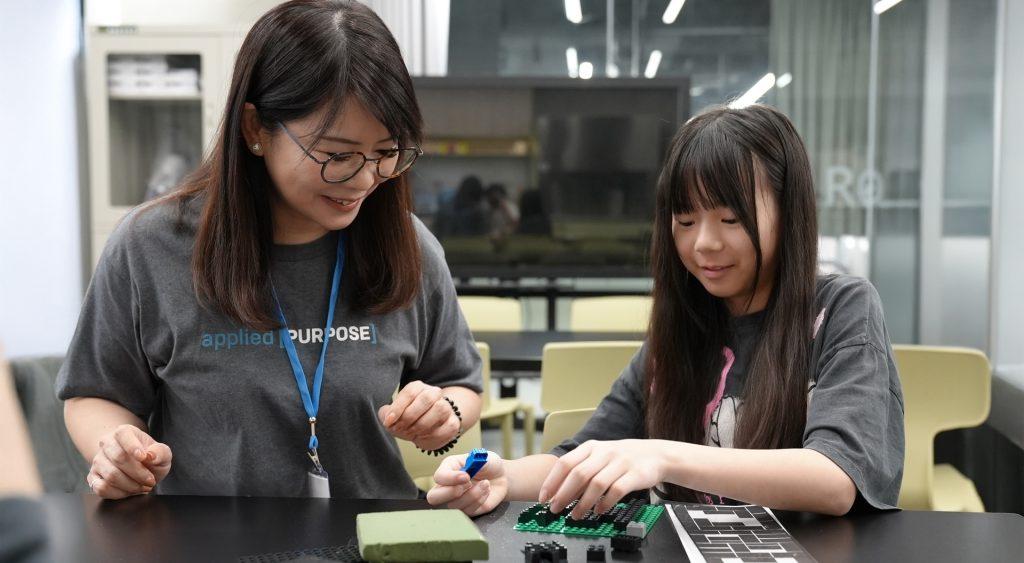 應材扎根全球STEAM教育，推半導體、AI教育，2025年在臺灣持續推動「應材苗懂計畫」。