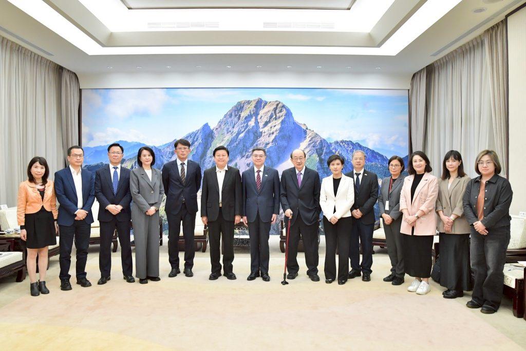 行政院長卓榮泰今(7)日邀集立法院朝野黨團於行政院會商