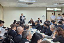 因應美國關稅問題，行政院長卓榮泰赴桃園傾聽產業心聲，承諾將爭取廠商最大利益。