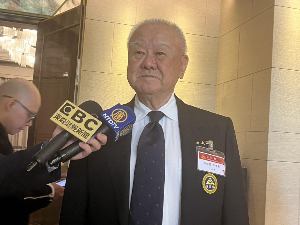 三三會理事長林伯豐今（16）日表示，台美談判台灣不該當前鋒，要讓有實力的國家先去談判。（圖／記者彭夢竺攝影）