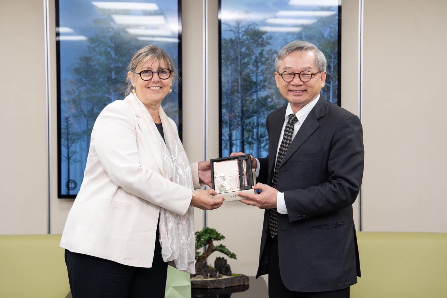 法國高等教育暨研究部前部長Sylvie Retailleau來訪國科會,顯現台法科研再深化、聚焦海洋與太空領域。