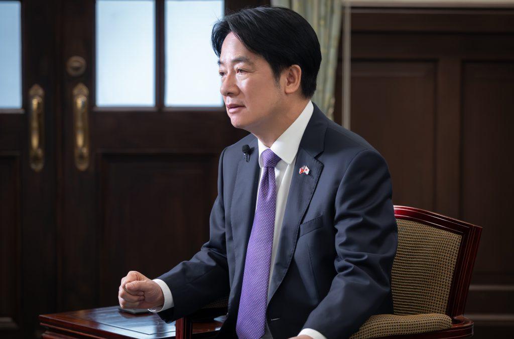 科技產業系列報導/求職不怕 面試也有小撇步 科系不限 打開視野去圓夢 11 總統賴清德接受《日本經濟新聞》專訪時指出,台積電赴美投資是應客戶要求,與關稅無關,若美國對臺灣晶片課稅,反而不利臺灣IT產業赴美投資。(圖/總統府提供)
