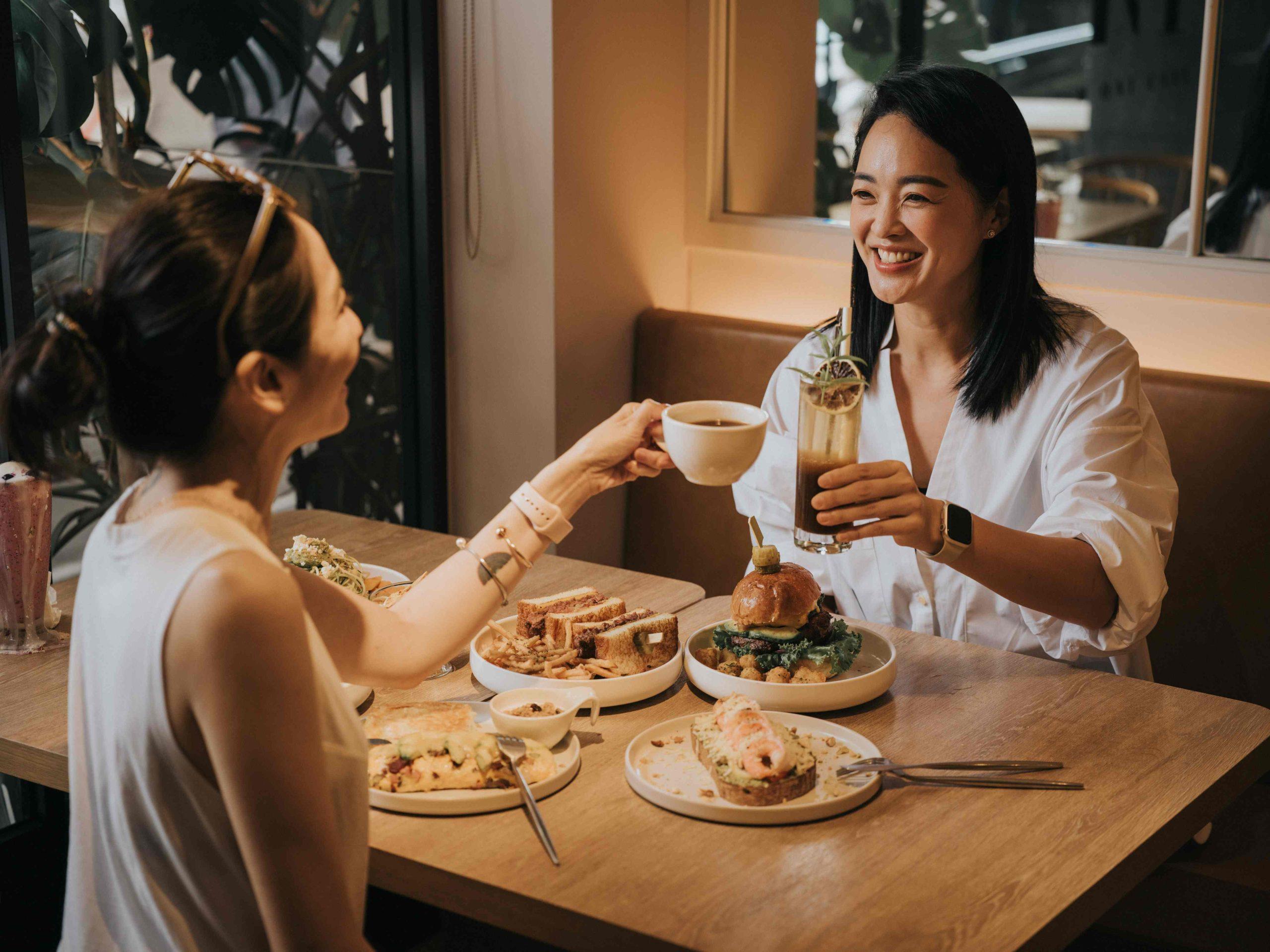 inline新推出「好友用餐邀請Dine with Friends」功能。(圖/inline提供)