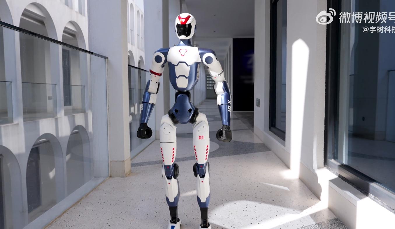 宇樹科技R1人形機器人僅5566美元 價格創新低、加速普及化 1 宇樹科技新推出的R1人形機器人,要價僅5566美元,價格創新低、加速普及化。