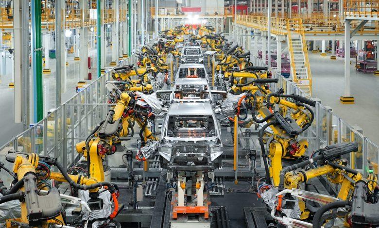 比亞迪電動車開發速度「嚇壞」Toyota，2年造車挑戰傳統車廠精工細作。