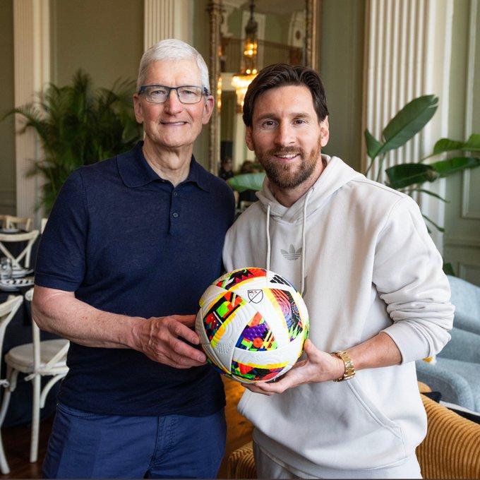 蘋果庫克新副手是「他」!執行長接班人選仍懸而未定 1 Tim Cook
