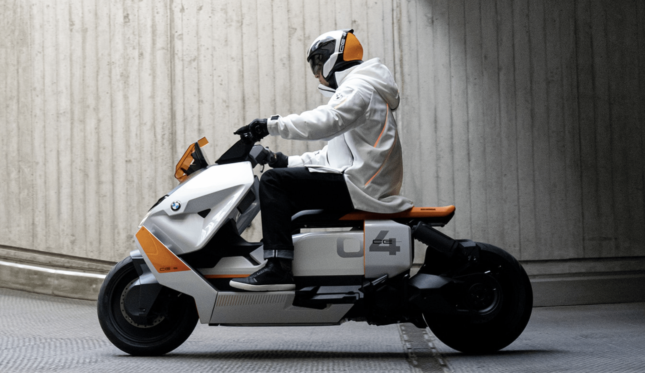 BMW未來感電動機車CE 04改款升級 造型前衛3款可選 1 BMW Motorrad旗下的未來感電動速克達BMW CE 04迎來首次重大改款。(圖/截取自BMW)