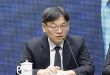 準國發會主委葉俊顯表示，AI新十大建設是重點推動項目。（圖／截取自行政院YT直播）