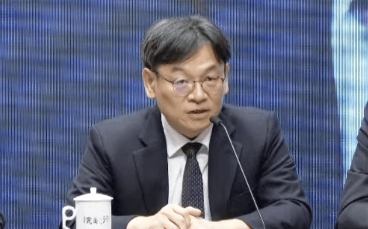 準國發會主委葉俊顯表示，AI新十大建設是重點推動項目。（圖／截取自行政院YT直播）