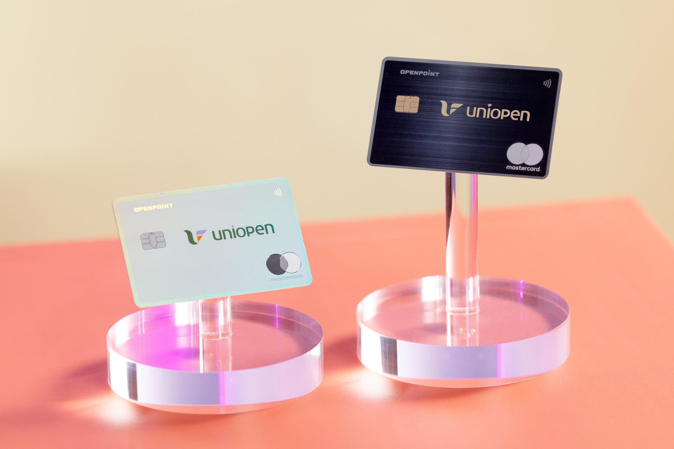 中國信託uniopen聯名卡上市，鈦金卡為典雅簡約的白銀彩虹卡，世界卡為內斂大器的霧黑金鑽卡。（圖／統一提供）