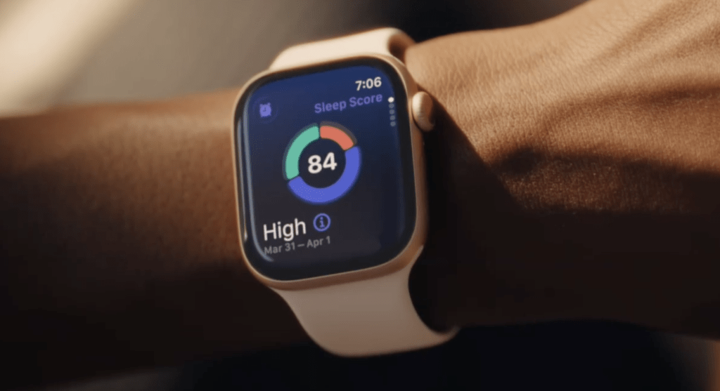 精選 3 Apple Watch Series 11電池續航力可長達24小時,支援 5G 行動網路。(圖/截取自蘋果)