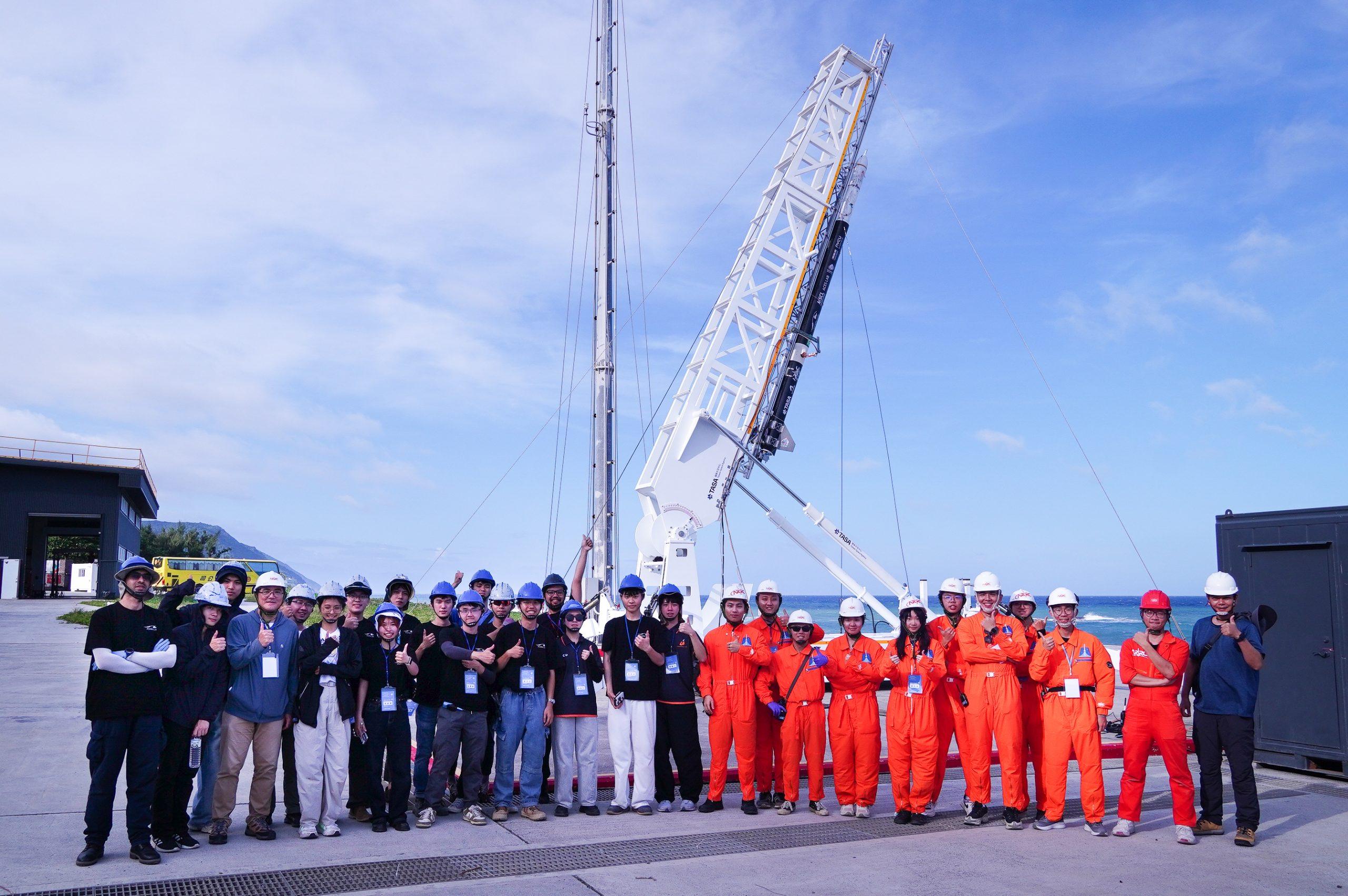 20251017整備團照2 scaled