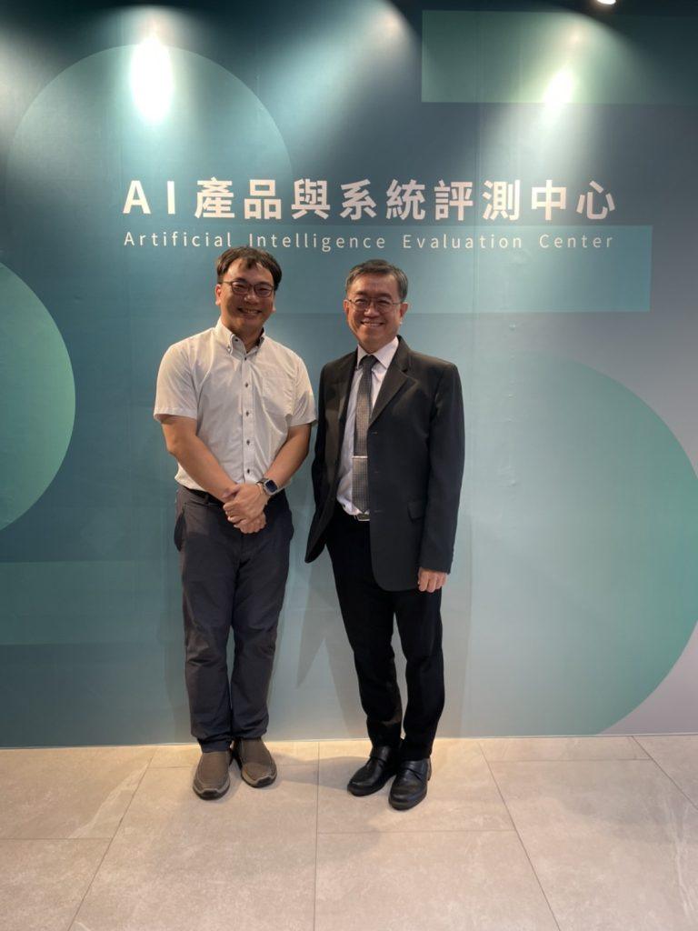 AIEC評測中心發布語言模型基準評測結果圖右：資安院龔化中副院長圖左：工研院王邦傑組長