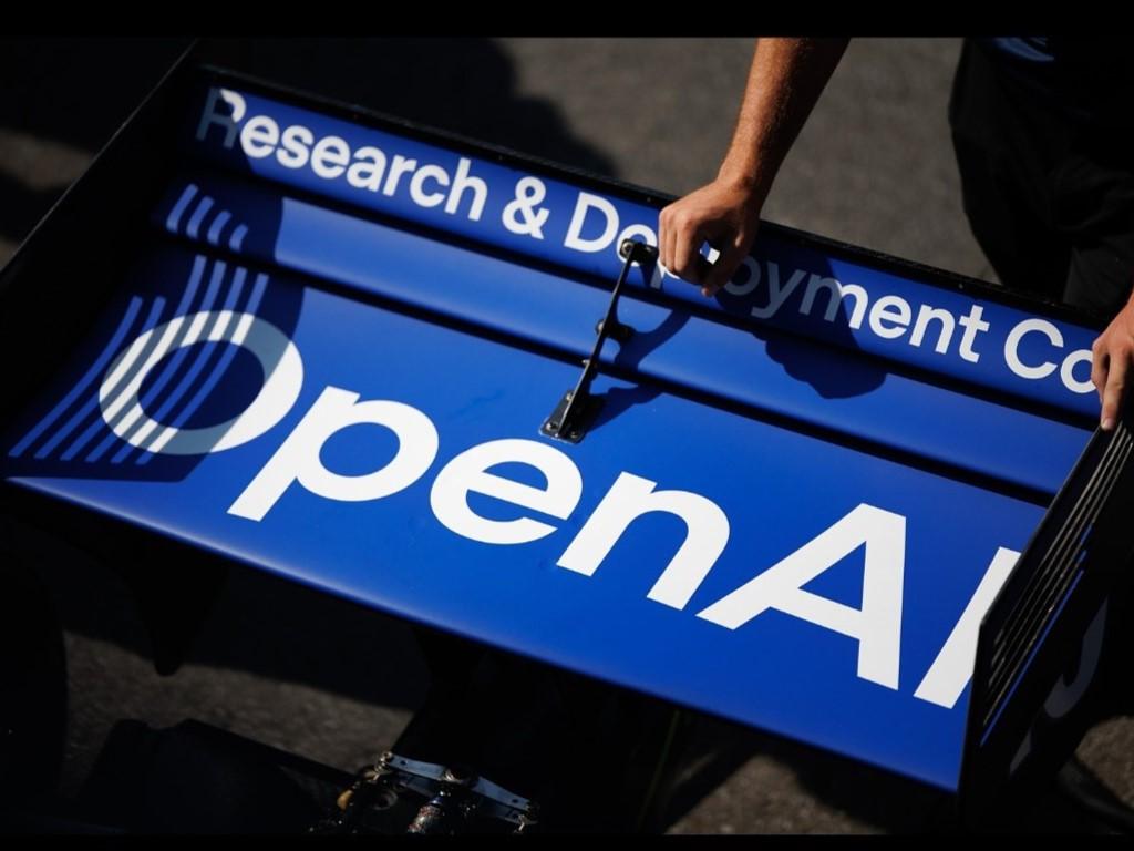 AI引爆DRAM「世紀缺貨潮」 OpenAI星際之門計畫吃掉全球40%記憶體產能 1 OpenAI 20251003