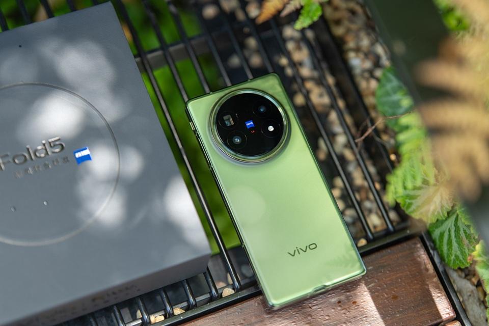 台灣二手行動裝置回收市場交易熱絡 九月回收量增逾2成 1 vivo X Fold5漲破萬元