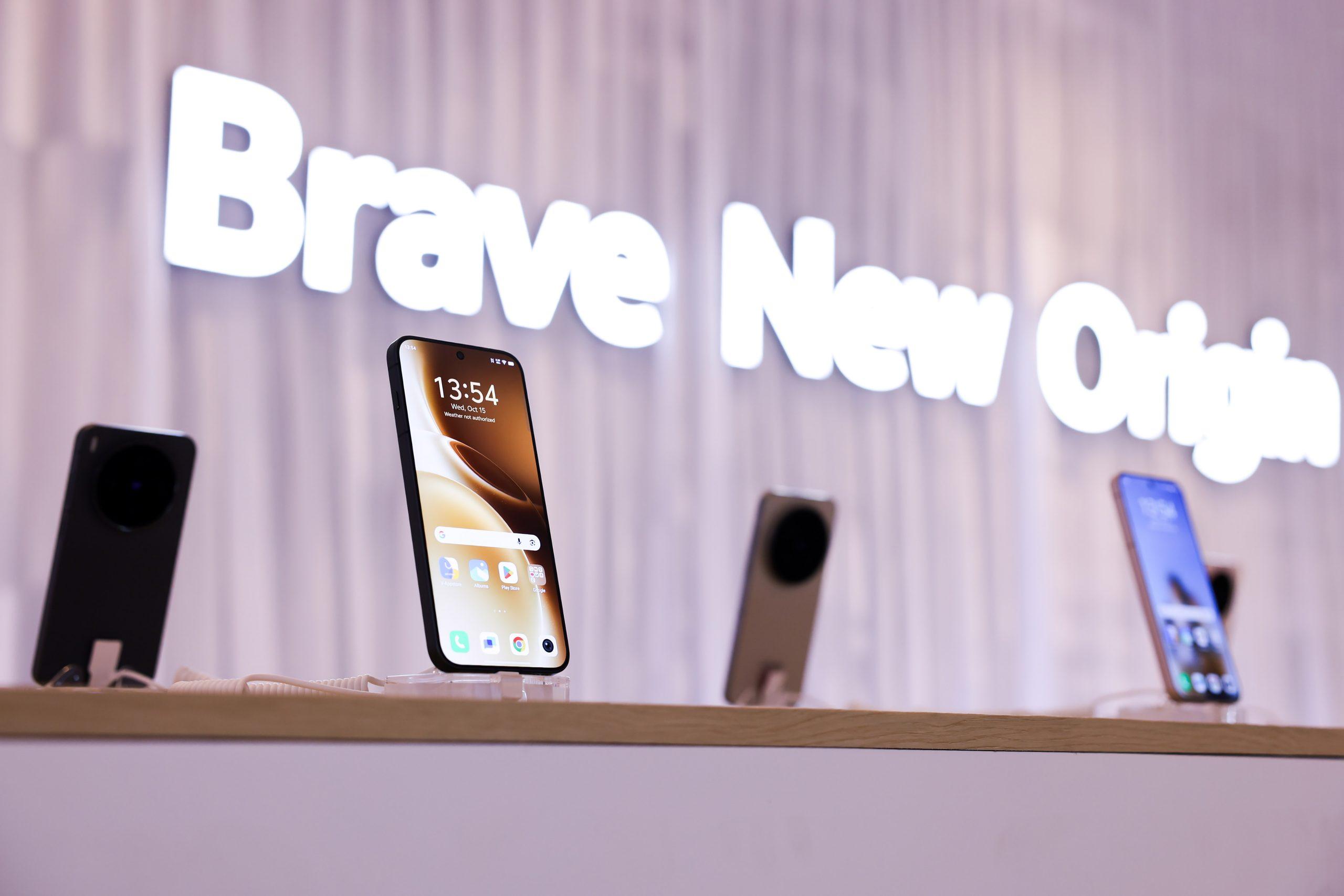 【vivo】OriginOS 6透過Origin Smooth Engine深度協同運算、儲存與顯示三大核心模組，實現「看得流暢、用得流暢、長久依然流暢」的全方位感受。 scaled