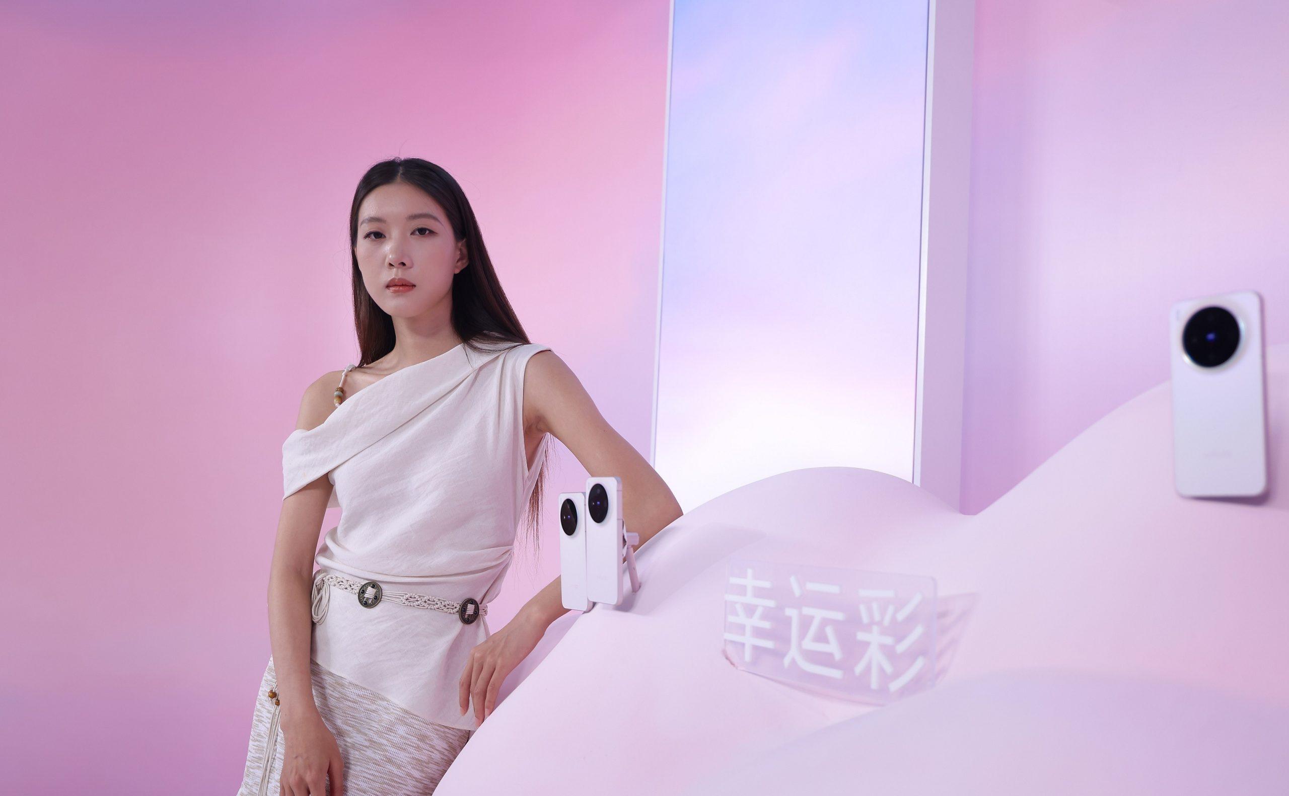 【vivo】vivo X300延續Pro級影像實力，將高階拍攝體驗帶給偏好小尺寸機身的用戶。 scaled