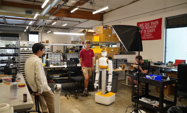 New Home Robot Business 55BE78C5 CCD7 4795 A168 798AA0D26585.jpg