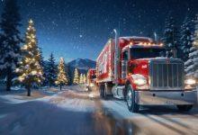 可口可樂推出「Holidays Are Coming」（節日將至）的廣告，批粗製濫造。（圖／截取自可口可樂）