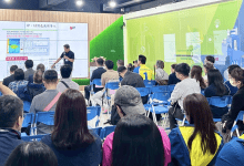 經濟部中小及新創企業署透過7大AI試產線，培訓211家企業、294位在職AI實務專業人才。（圖／經濟部提供）