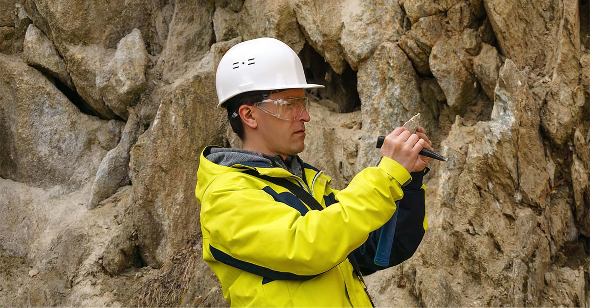 地質師/地質工程師的工作成果是所有土木、水利、環保工程的基石。（圖／123RF） 
