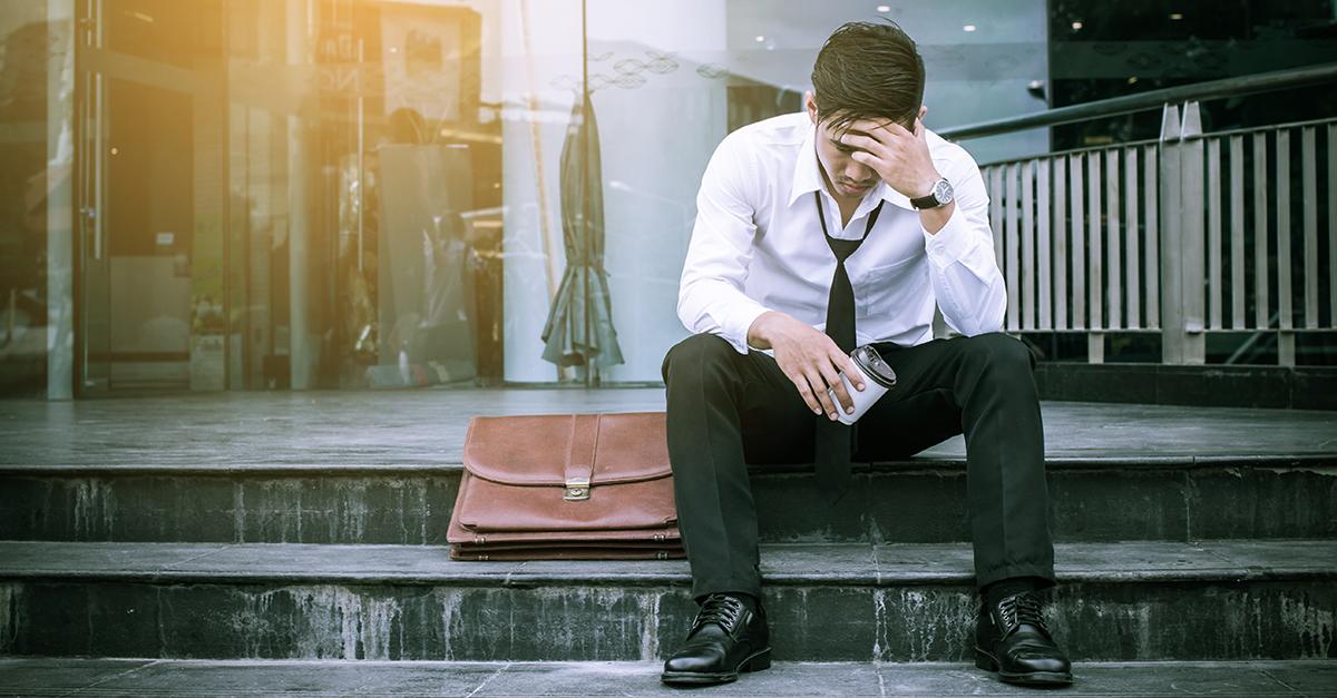 天氣冷就變憂鬱?33歲工程師突發自傷意念 恐是「季節性情緒障礙」惹禍 1 情緒容易受天氣影響,並非一般憂鬱惡化,而是典型的「季節性情緒障礙」。(圖/123RF)