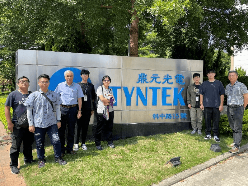 中華大學光電與材料工程學系深耕竹科 產學合作成果亮眼、打造人才鏈結 2 企業探訪鼎元光電科技股份有限公司。