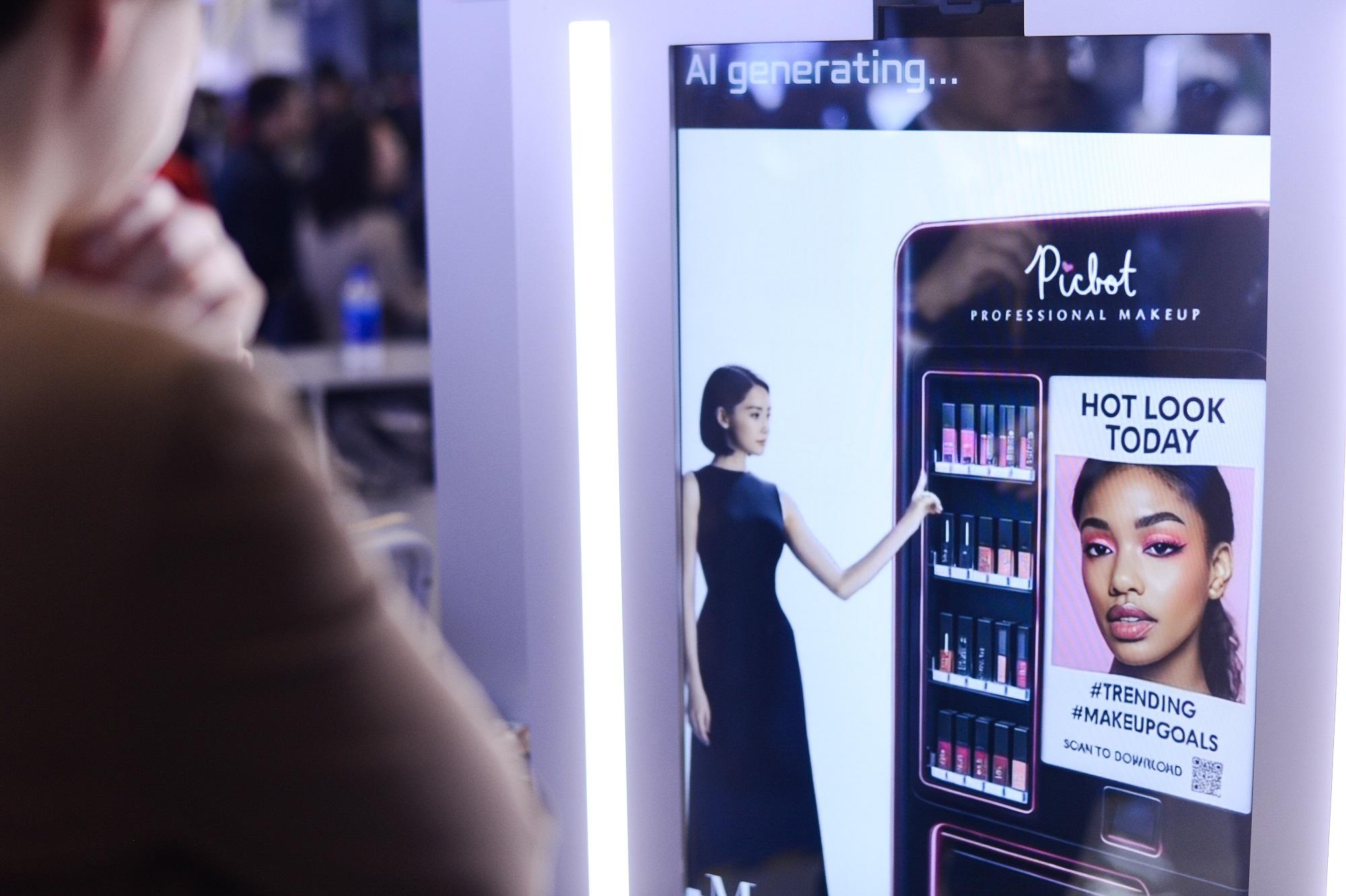 圖說五、台灣萊雅偕啟雲科技參與進博會，其研發的「Picbot Beauty AI Hub智慧美妝販賣機」