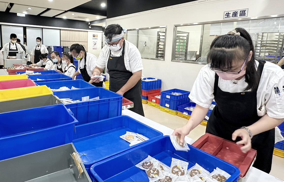 七週年送暖!《公主連結 R》攜手心路基金會推聯名禮盒 號召騎士加入 2 心路庇護工場青年手工製作風味餅乾與抹醬