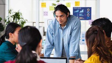 AI取代白領根本假議題?經濟學人分析:你的工作比想像中難度要高 5 上班族的工作職場。(圖/123RF)