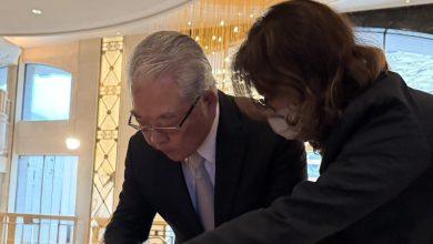 台灣對等關稅調降為15%，三三會榮譽理事長、金寶集團總裁許勝雄強調，台灣沒有理由在立法程序上停滯。 （圖／記者彭夢竺攝影）