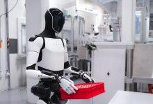 Optimus預計將在2026年年底正式對大眾發售。（圖／截取自特斯拉YT）