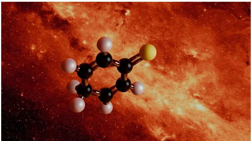 在銀河系的中心，科學家在星際雲中發現了第一個含硫六元環分子。（圖／MPE/ NASA/JPL-Caltech）