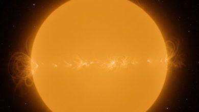 天文觀測顯示太陽盤面一度完全沒有可見黑子，這是自2022年6月以來首次出現「無黑子日」。（圖／AI生成）