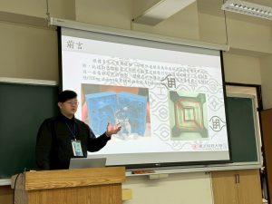 筆者指導學生論文發表情形（圖／郭啟全提供）