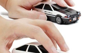 隆重推出支援藍牙功能的汽車造型無線滑鼠－ToyotaAE86「頭文字D」，通電後，前後燈會亮起。頭燈亦可開啟或關閉。（圖／取自camshop官網）