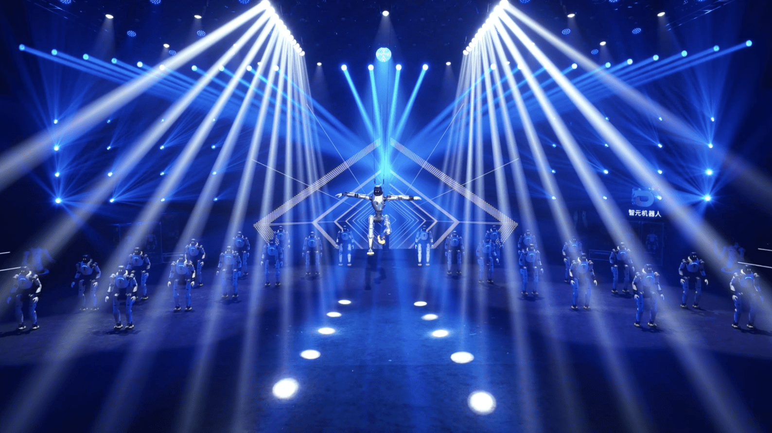 上海新創公司智元機器人（Agibot）於8日舉行了長達近一小時的機器人線上綜藝秀。（圖／截取自Agibot）