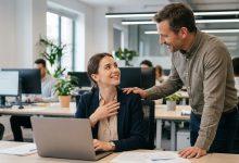 一句簡單的同事認可，可能對員工的情緒和工作滿意度產生積極影響。（圖／AI生成）