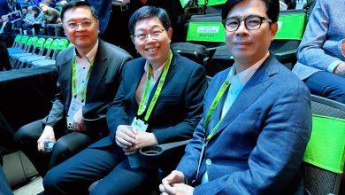 高雄市長陳其邁與鴻海集團董事長劉揚偉於NVIDIA GTC會場中熱烈交流。（圖／高雄市政府提供）