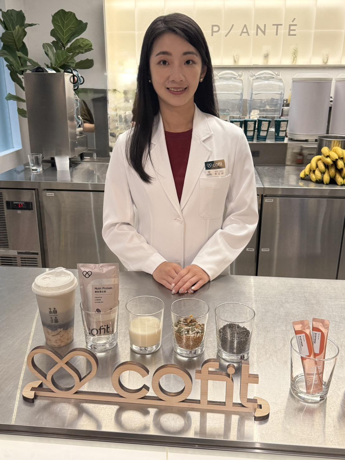Cofit總營養師張宜婷分享，手搖飲不是能喝，而是要懂得聰明置換。（圖／記者彭夢竺攝影）