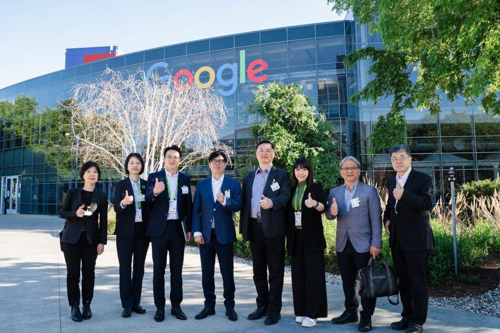 陳其邁前往Google 參訪拜會，強調高雄正推動「主權 AI」，目標是結合 Google的平台能力，讓智慧交通決策從數據監測進化為情境推理。（圖／高雄市政府提供）