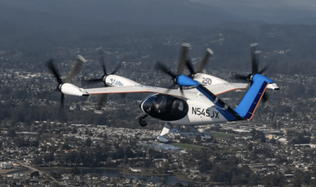 美國聯邦航空管理局（FAA）批准8項試點計畫，其中包含允許Joby Aviation在全美26個州展開電動飛機測試。（圖／截取自Joby Aviation）
