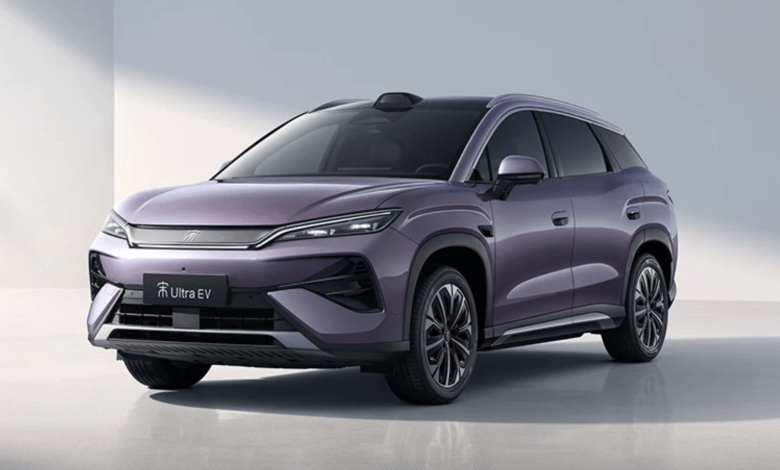 比亞迪全新純電SUV「宋Ultra EV」僅需5分鐘即可充電完成，起售價15.19萬人民幣（約2.2萬美元）。（圖／截取自比亞迪）