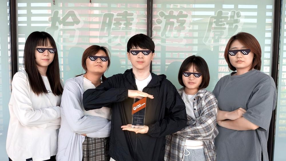 百玉指出，每次參加線下活動、展會時，常常會有玩家說「我從你們學生時期就有在關注你們作品了！」，總是會讓夥伴相當感動，但想到當年作品青澀的模樣又會覺得羞恥。（圖／取自Steam）